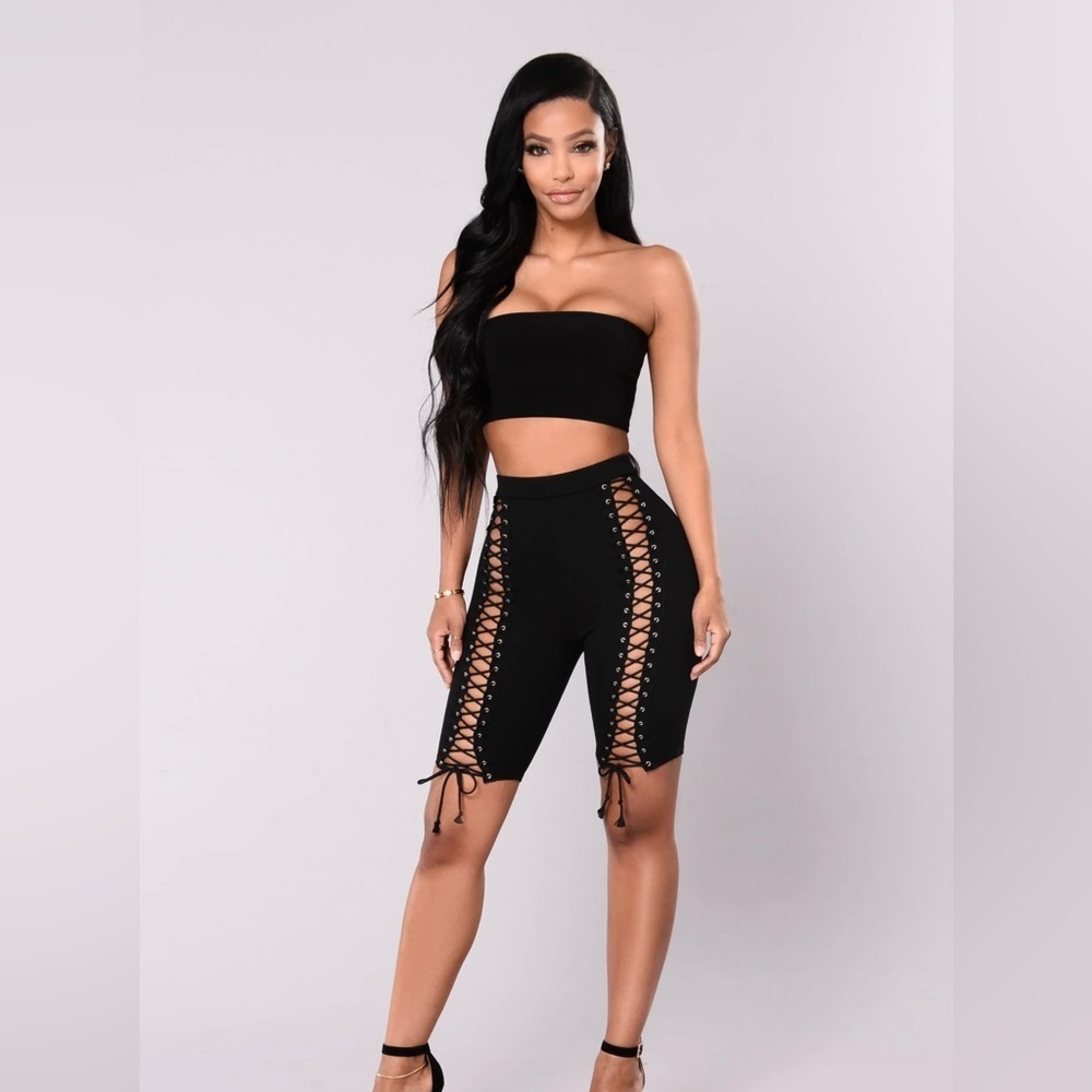 Hillcrest Biker Shorts - Black - Picture 2 of 3